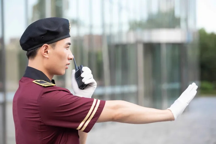 酒店服務行業如何選擇對講機？